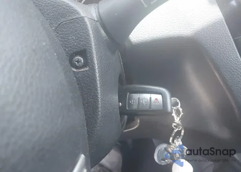 2016 Nissan Rogue S/Sl/Sv z USA, uszkodzony, nr VIN KNMAT2MT7GP701499